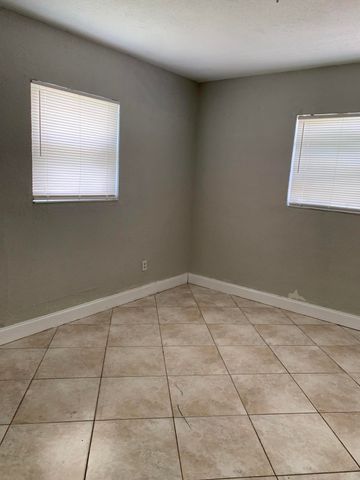 240 NW 38th Avenue, Lauderhill, FL 33311