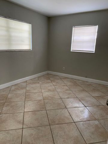 240 NW 38th Avenue, Lauderhill, FL 33311