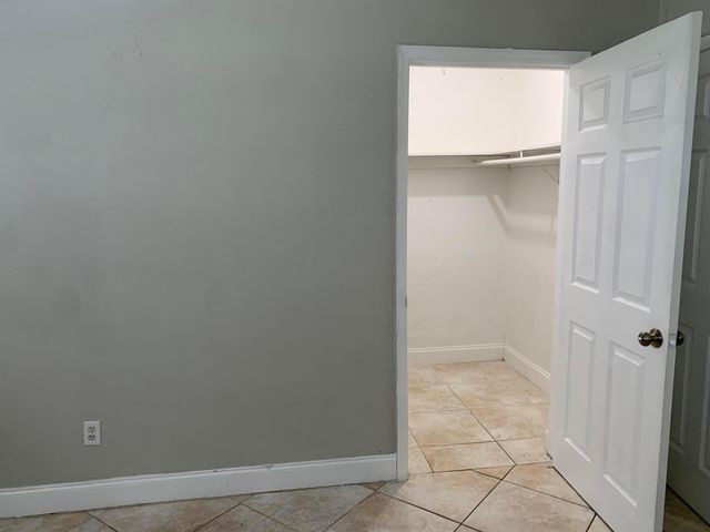 240 NW 38th Avenue, Lauderhill, FL 33311