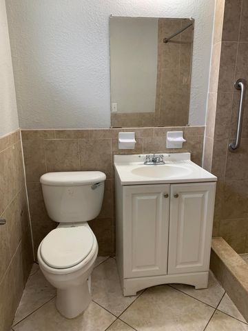 240 NW 38th Avenue, Lauderhill, FL 33311