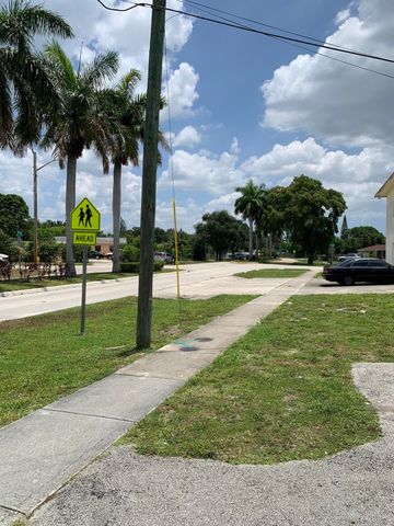 240 NW 38th Avenue, Lauderhill, FL 33311