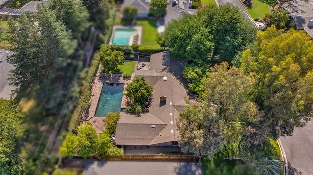 6687 N Woodson Avenue, Fresno, CA 93711