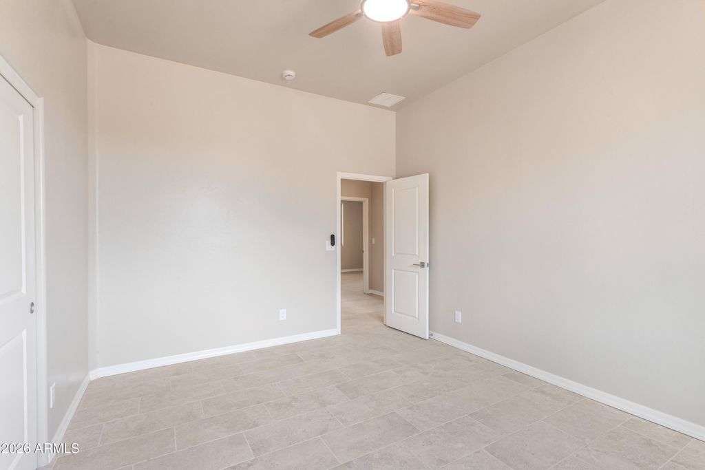 Image 22 of property listing at 5329 E HIDDEN OAK Drive, Hereford, AZ 85615