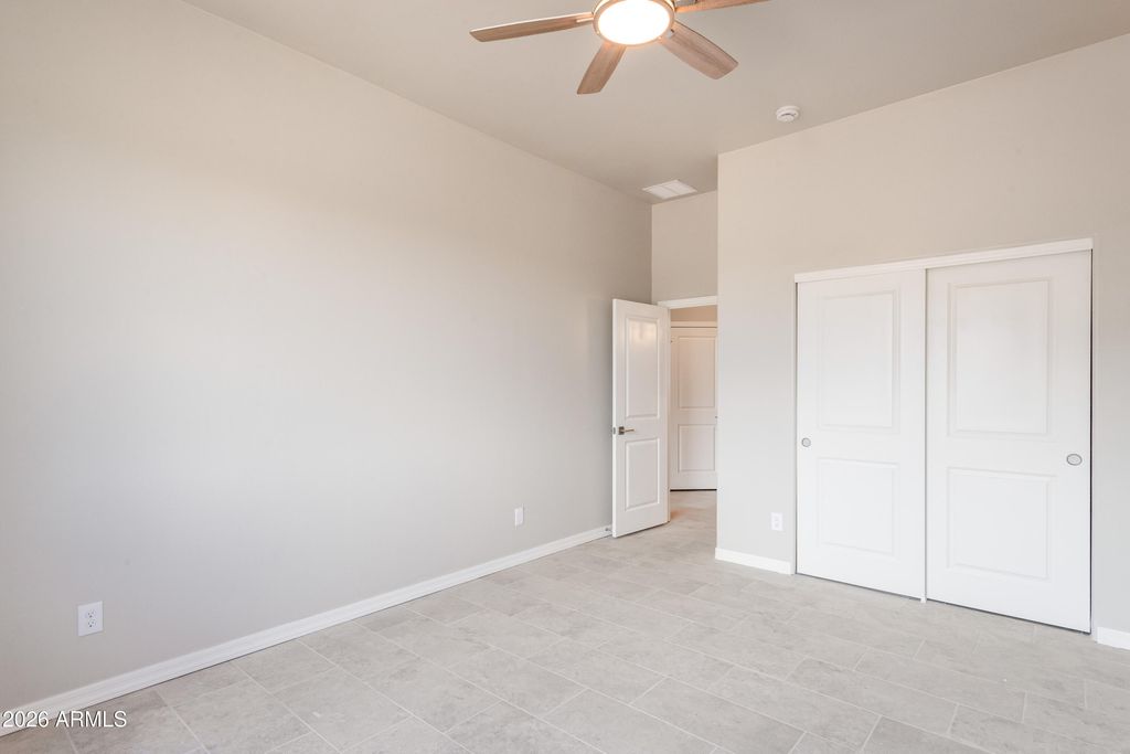 Image 24 of property listing at 5329 E HIDDEN OAK Drive, Hereford, AZ 85615