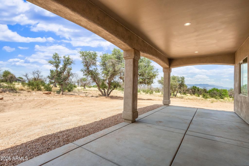 Image 29 of property listing at 5329 E HIDDEN OAK Drive, Hereford, AZ 85615