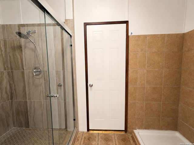 1935 Hickory Way, San Antonio, TX 78264