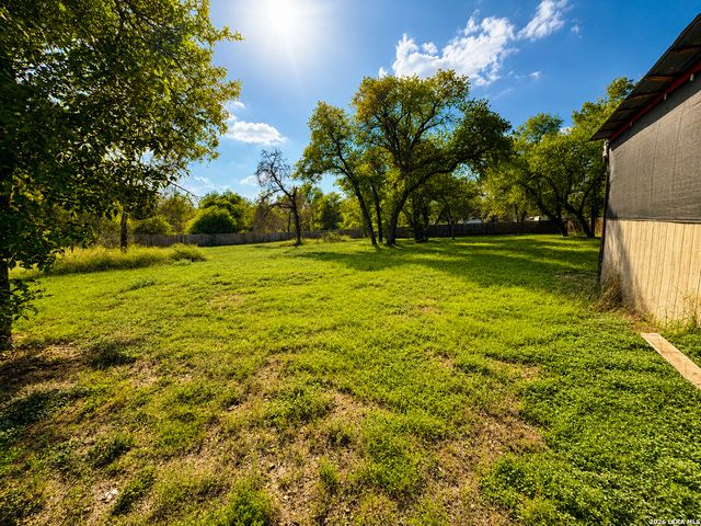 1935 Hickory Way, San Antonio, TX 78264