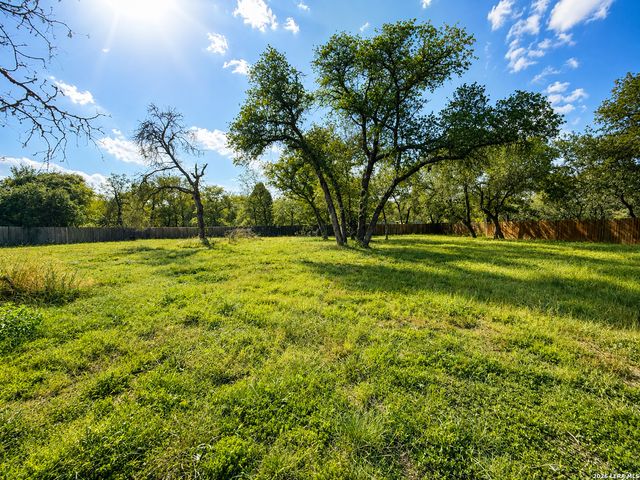 1935 Hickory Way, San Antonio, TX 78264
