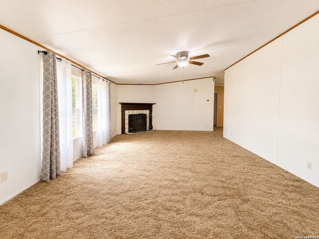 1935 Hickory Way, San Antonio, TX 78264