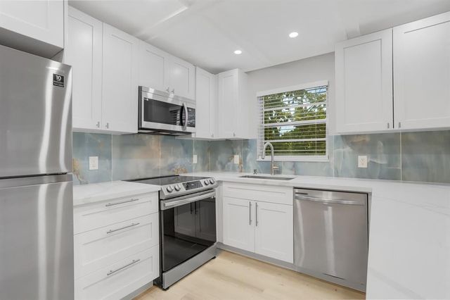 40 Prescott B 40, Deerfield Beach, FL 33442