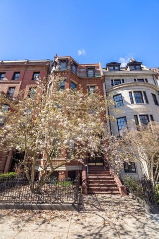 249 Commonwealth Ave, Boston, MA 02116