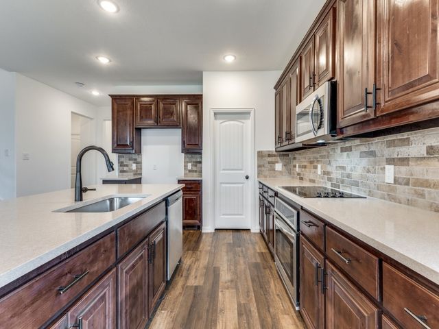 2001 Sun Star Drive, Haslet, TX 76052