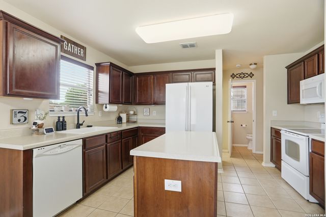 11106 Palomino Bnd, San Antonio, TX 78254