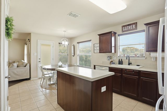11106 Palomino Bnd, San Antonio, TX 78254