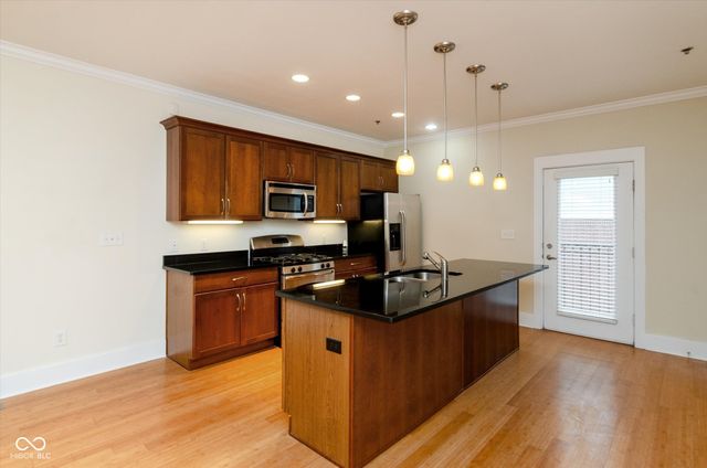 632 E 11th Street, Indianapolis, IN 46202