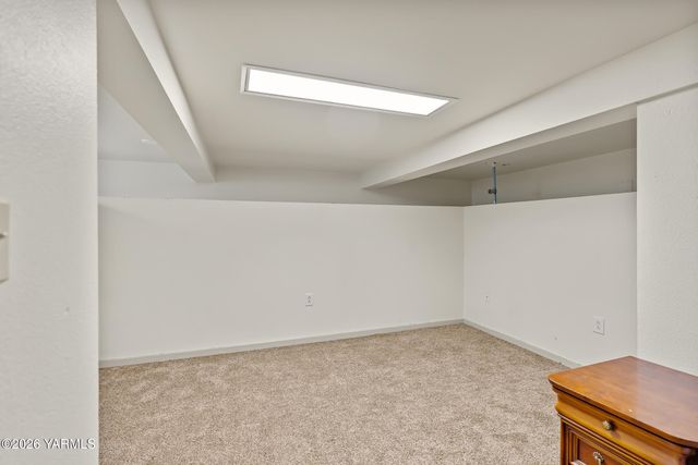 103 E Bartlett Ave, Selah, WA 98942