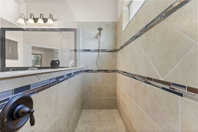 6343 LAUREL WOOD RUN, Sarasota, FL 34243