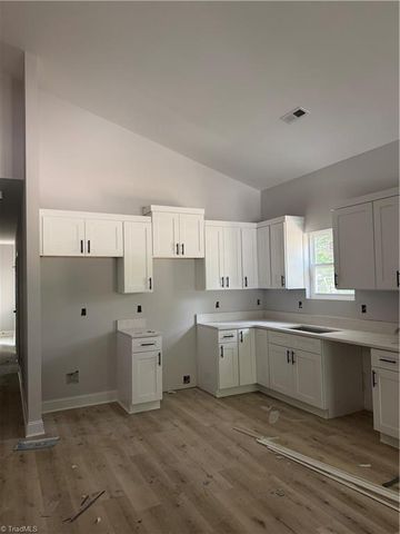 1175 Flora Avenue, Burlington, NC 27217
