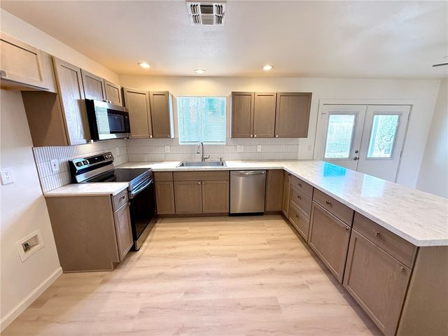 3765 Henry Fonda Way, Kingman, AZ 86409