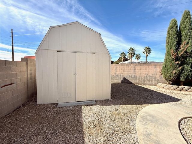 3765 Henry Fonda Way, Kingman, AZ 86409
