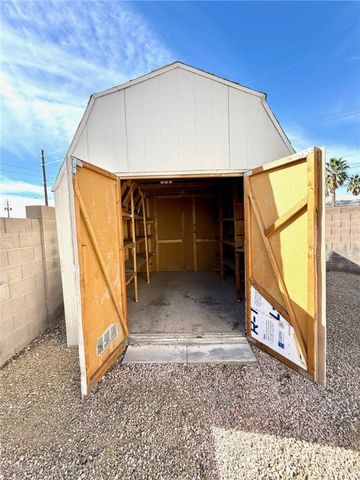 3765 Henry Fonda Way, Kingman, AZ 86409