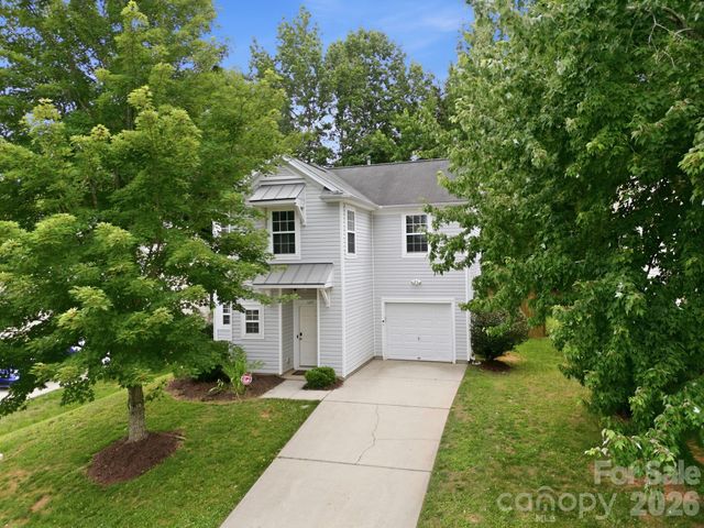 6207 Blue Ash Lane, Charlotte, NC 28215