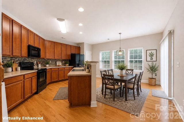 6207 Blue Ash Lane, Charlotte, NC 28215