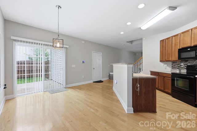 6207 Blue Ash Lane, Charlotte, NC 28215