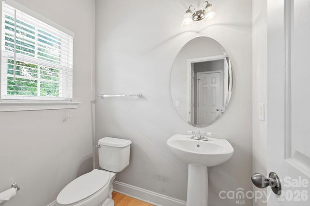 6207 Blue Ash Lane, Charlotte, NC 28215