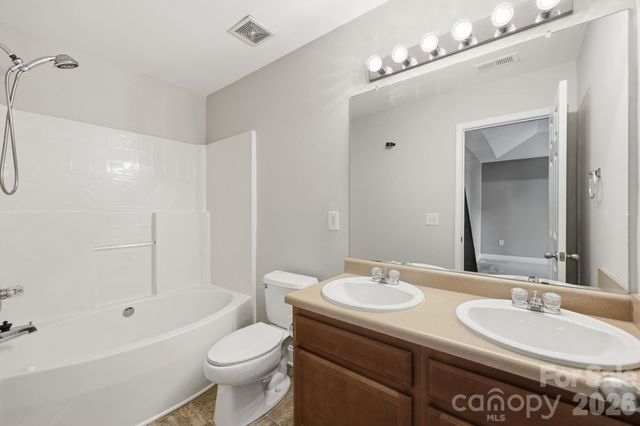 6207 Blue Ash Lane, Charlotte, NC 28215