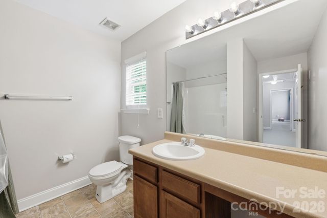 6207 Blue Ash Lane, Charlotte, NC 28215