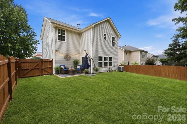 6207 Blue Ash Lane, Charlotte, NC 28215