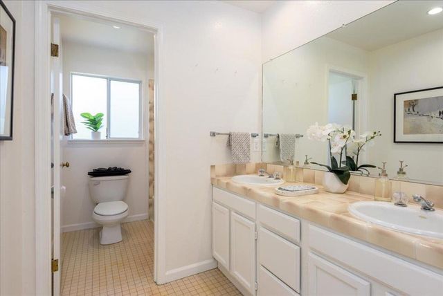 203 Sylvan Way, Redwood City, CA 94062