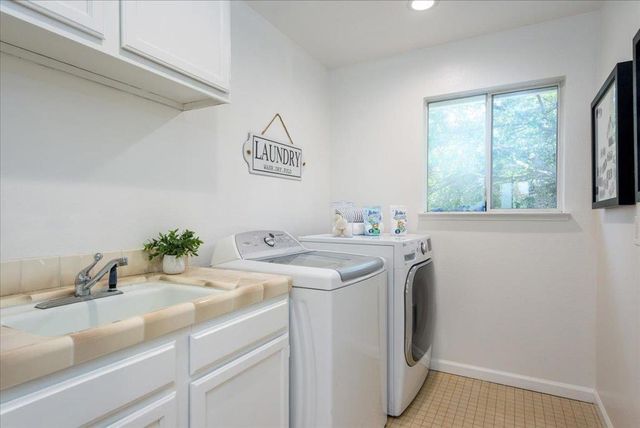 203 Sylvan Way, Redwood City, CA 94062