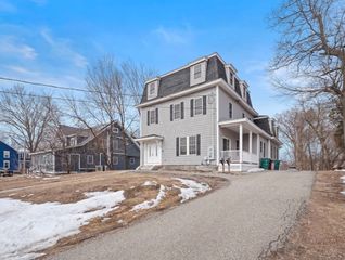 63 Varnum Ave. 1, Lowell, MA 01854