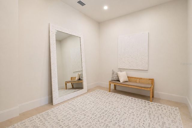 2121 CLEMATIS COURT, Sarasota, FL 34239