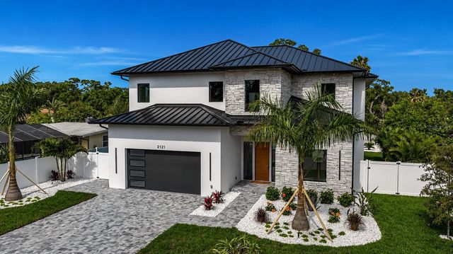 2121 CLEMATIS COURT, Sarasota, FL 34239