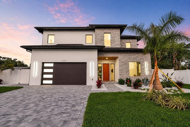 2121 CLEMATIS COURT, Sarasota, FL 34239