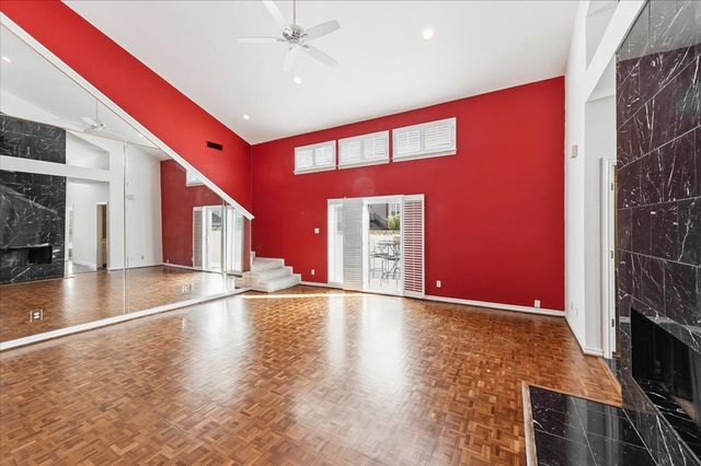 22 One Main Place, Benbrook, TX 76126