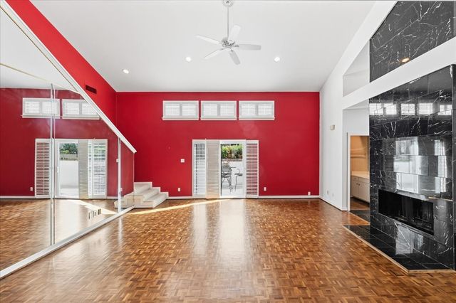 22 One Main Place, Benbrook, TX 76126
