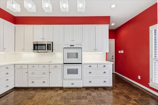 22 One Main Place, Benbrook, TX 76126