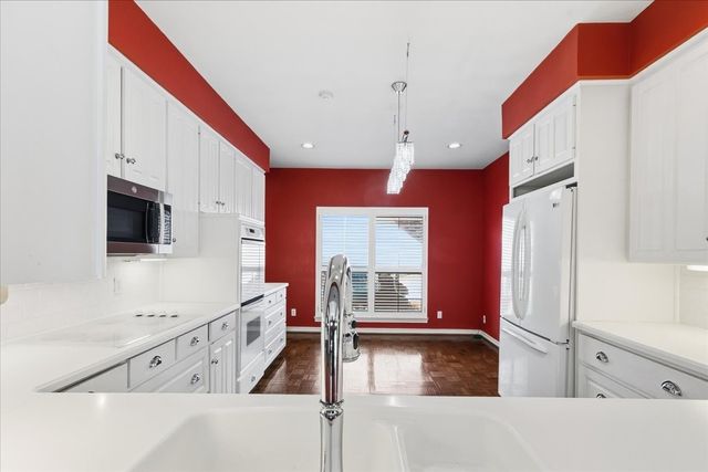 22 One Main Place, Benbrook, TX 76126