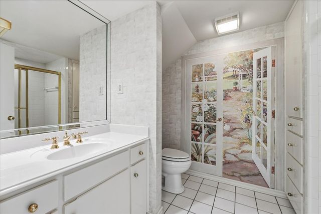 22 One Main Place, Benbrook, TX 76126