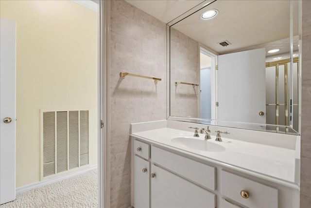 22 One Main Place, Benbrook, TX 76126