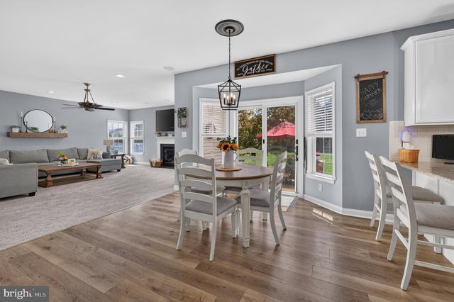 28 CANYON DR, Berlin, NJ 08009
