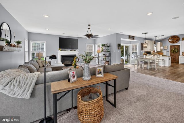 28 CANYON DR, Berlin, NJ 08009
