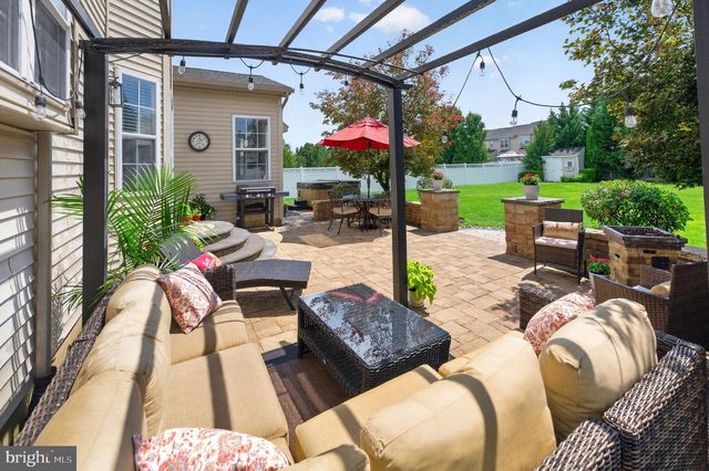 28 CANYON DR, Berlin, NJ 08009