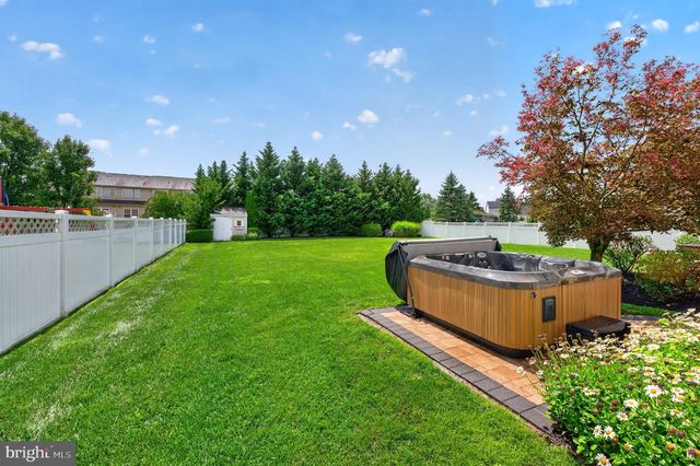 28 CANYON DR, Berlin, NJ 08009