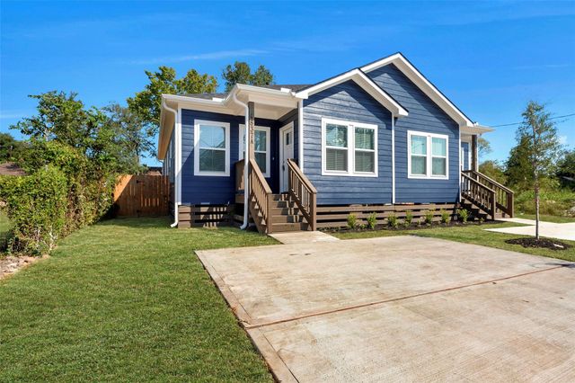 4837 Paula Street A, Houston, TX 77033