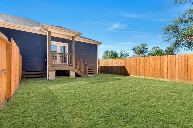4837 Paula Street A, Houston, TX 77033